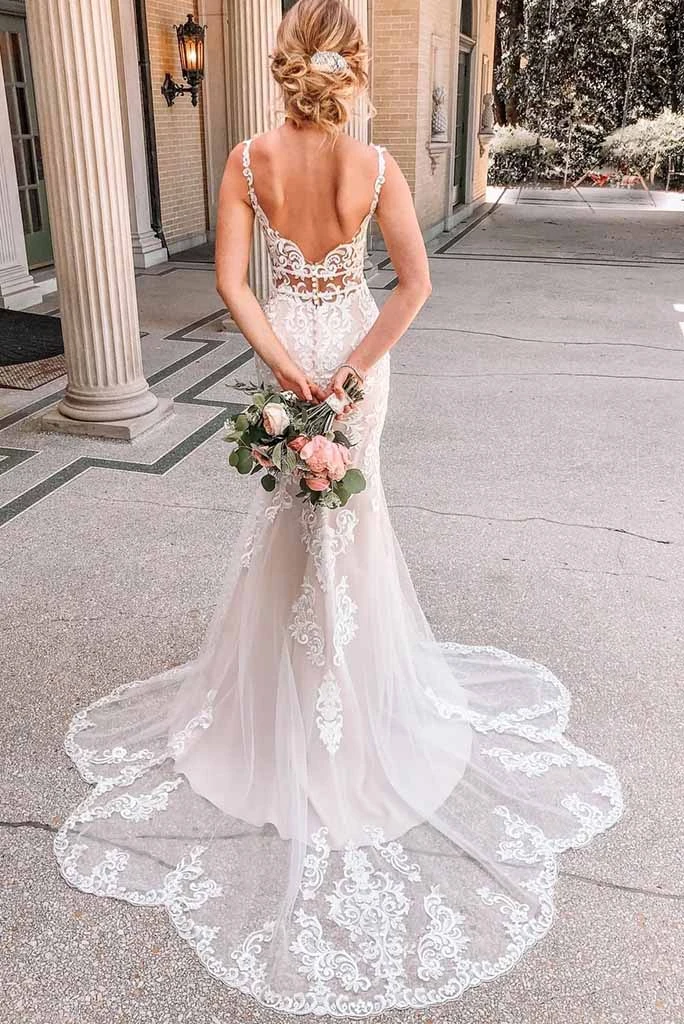 Style 6914 from Stella York