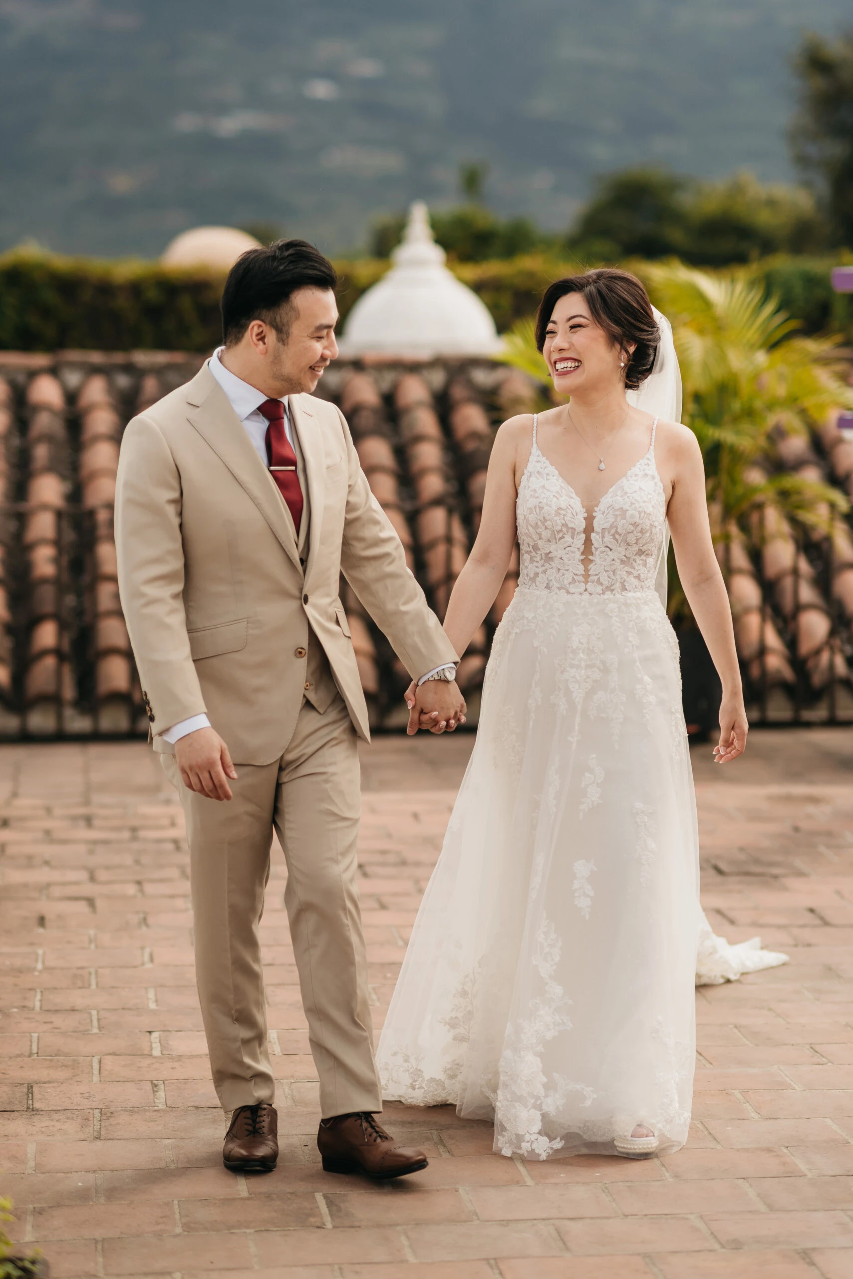 sharon + carlos real bride