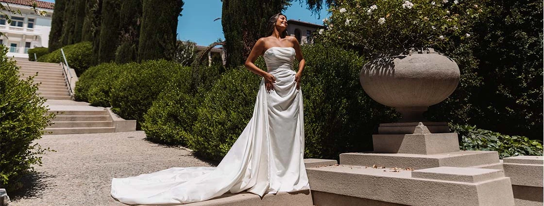 Top 10 Petite Wedding Dress Styles for 2025 - Pretty Happy Love - Wedding  Blog