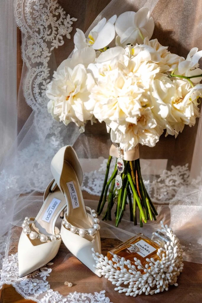 Real bride Clara's bouquet with mementos