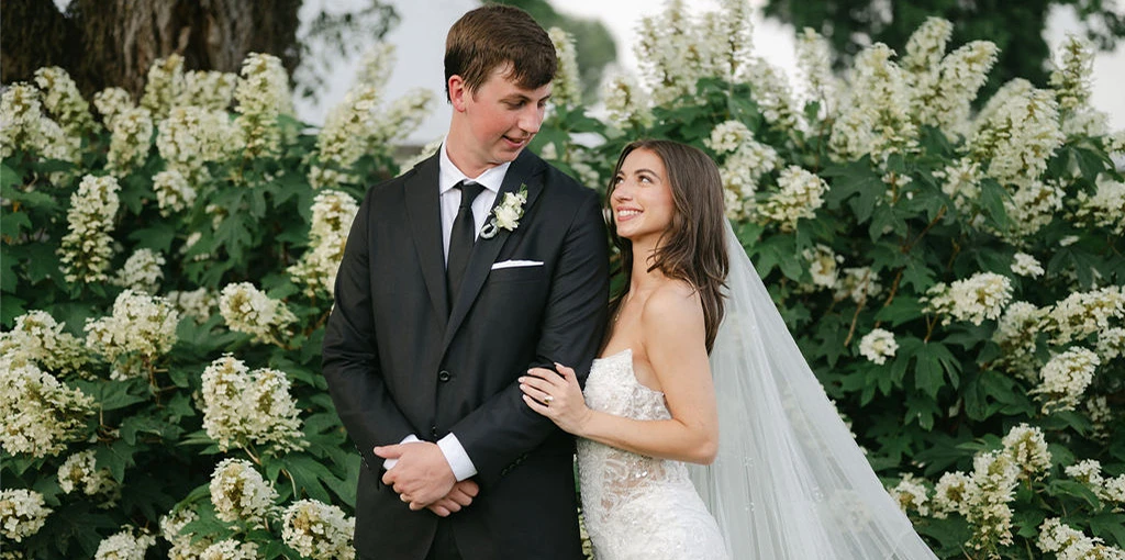 Real bride LauraLeigh and Alex