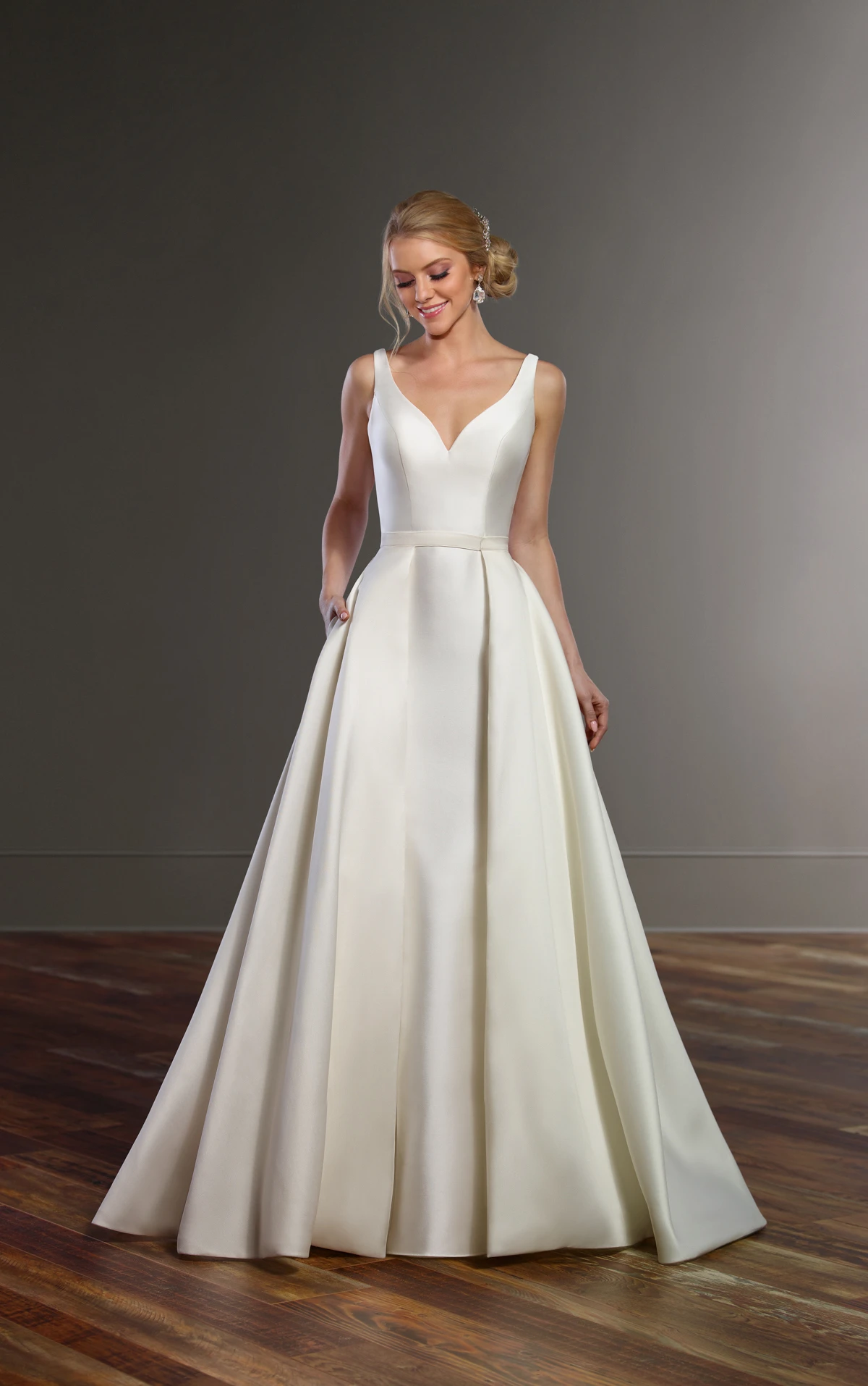 waist a line dress Latest Long A-line Sweetheart Empire Waist Lace Tulle Wedding Dress main image 1