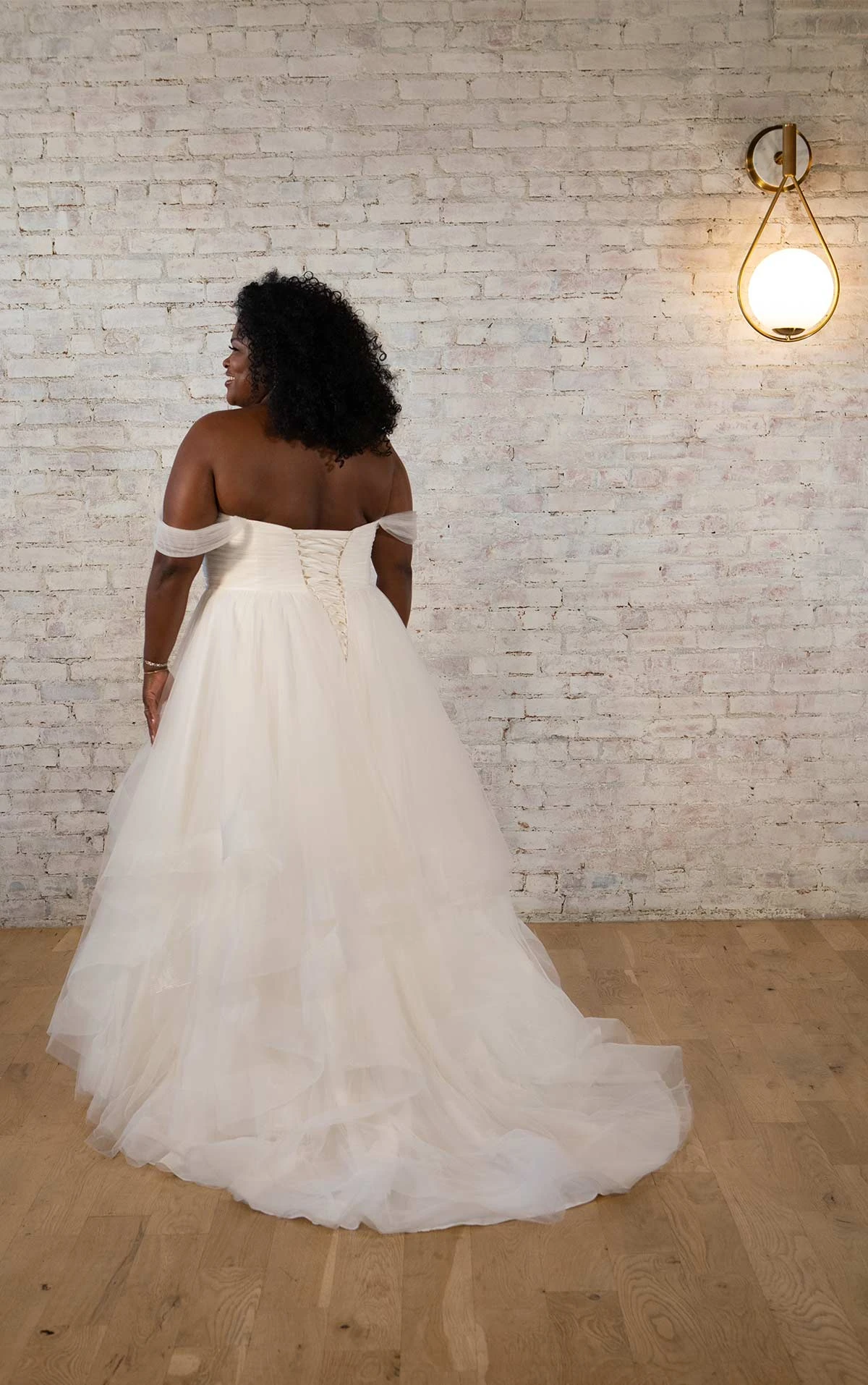 Modern Tulle Plus Size Ballgown Wedding Dress