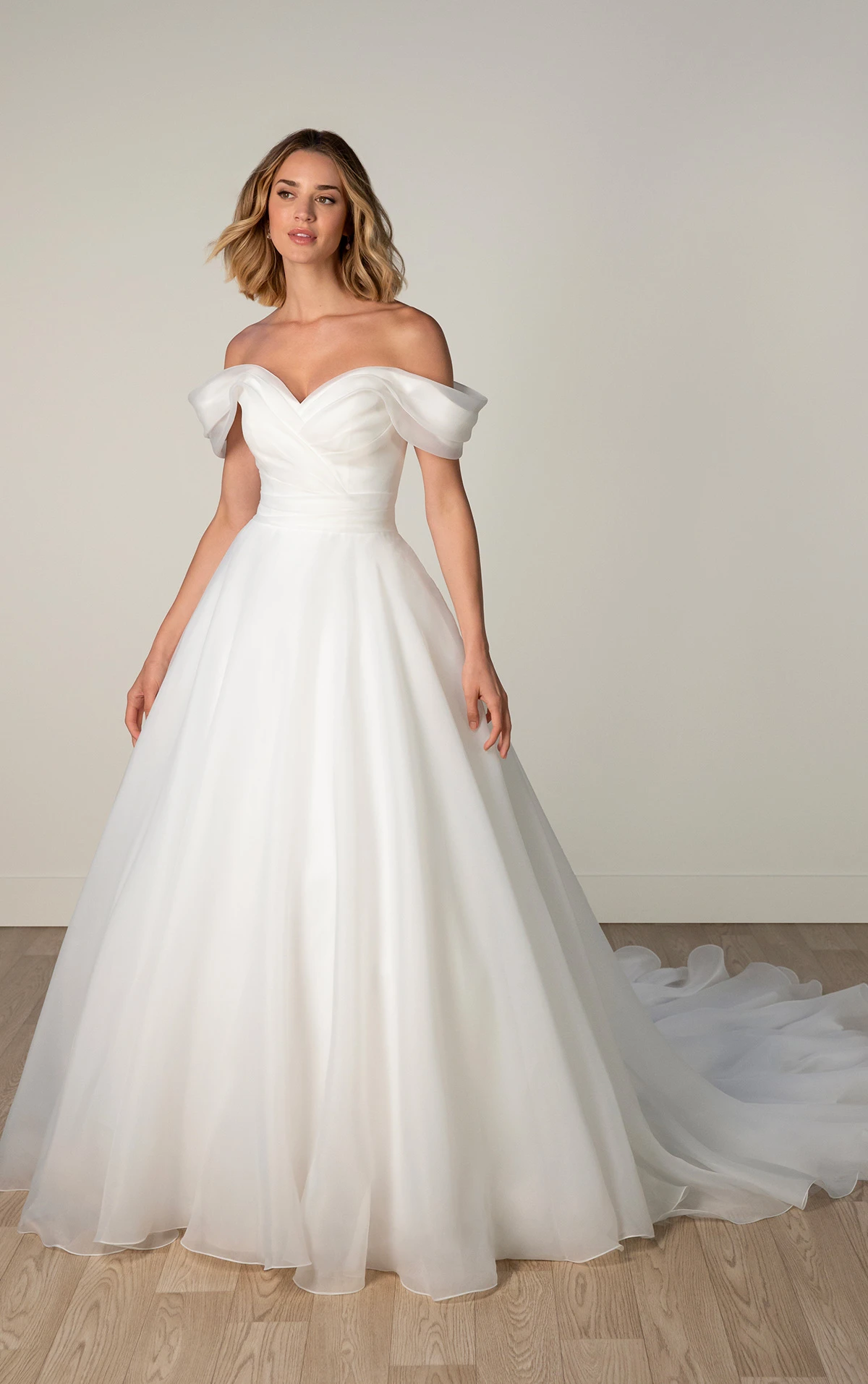 Off the Shoulder Organza A Line Wedding Dress Off the Shoulder Organza A Line Wedding Dress