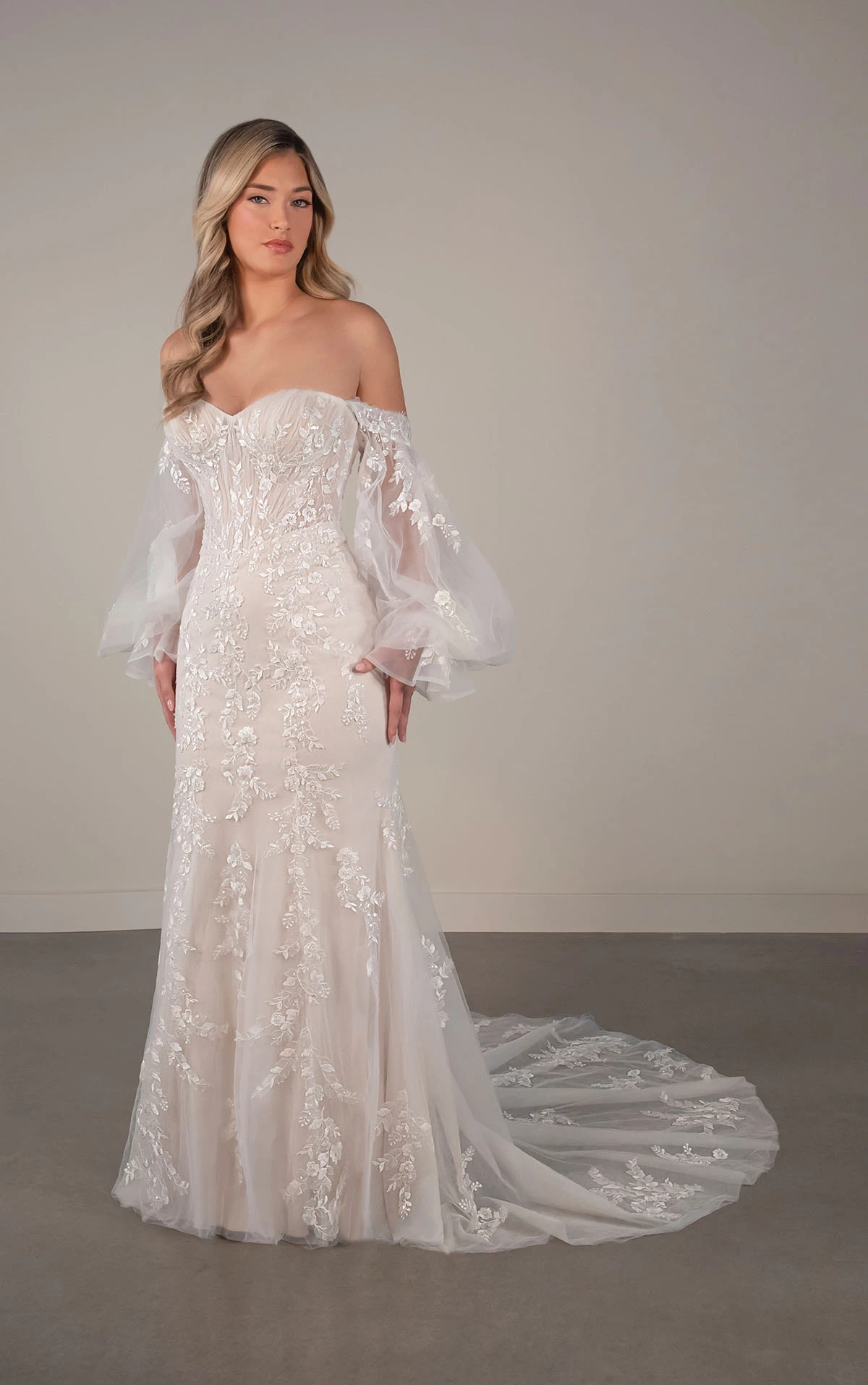 Fit-and-Flare-Brautkleid mit Ärmeln und tiefer Taille, PA1411, byOxford Street