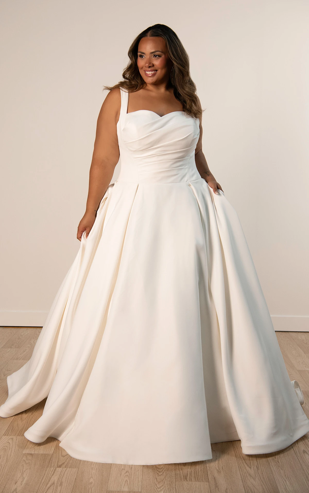 A-Linien-Brautkleid aus Satin mit gerafftem Oberteil und herzförmigem Ausschnitt, SY8178+, byStella York
