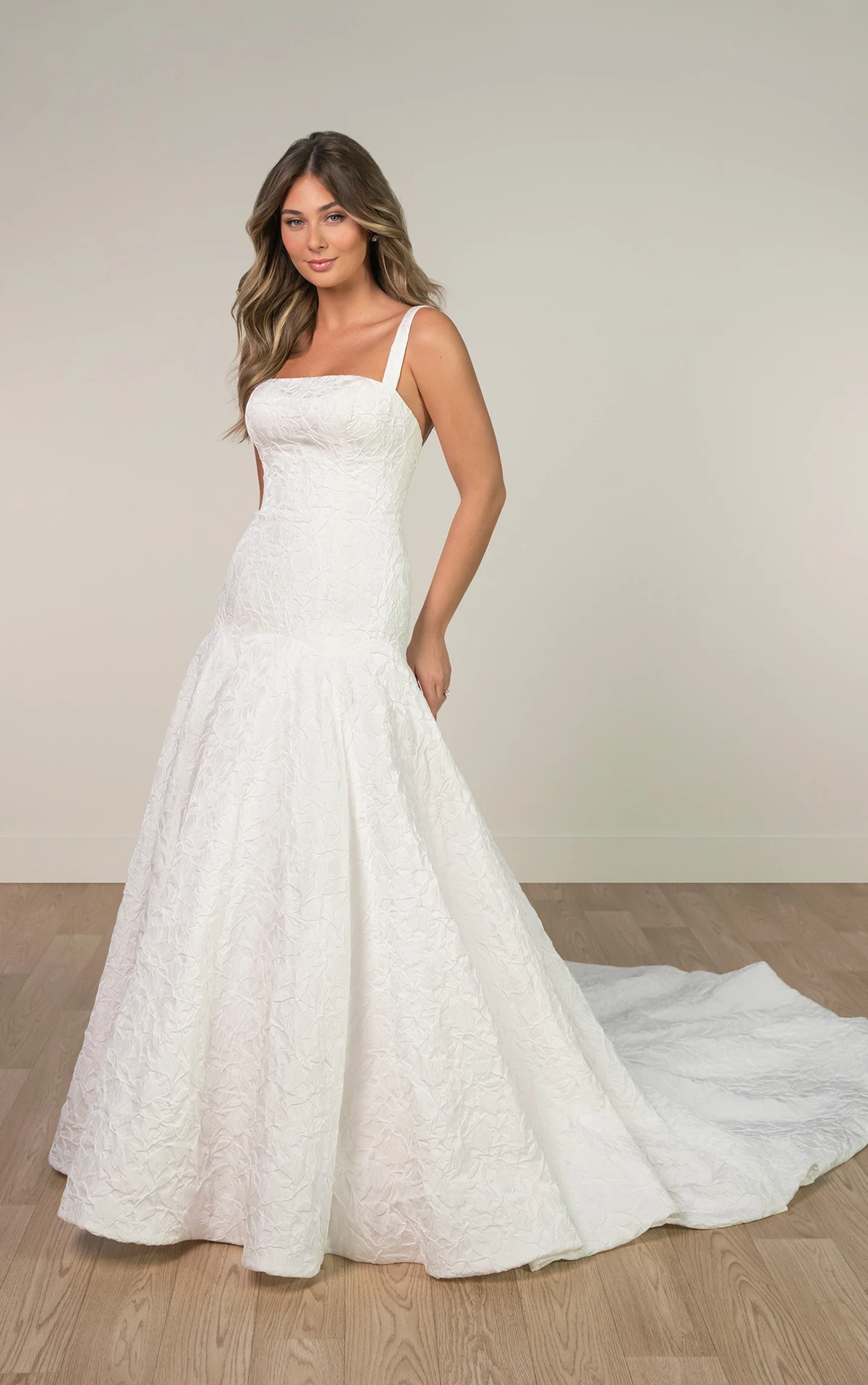 sy8202 Fit-and-Flare-Brautkleid aus Jacquard mit tiefer Taille  by Stella York