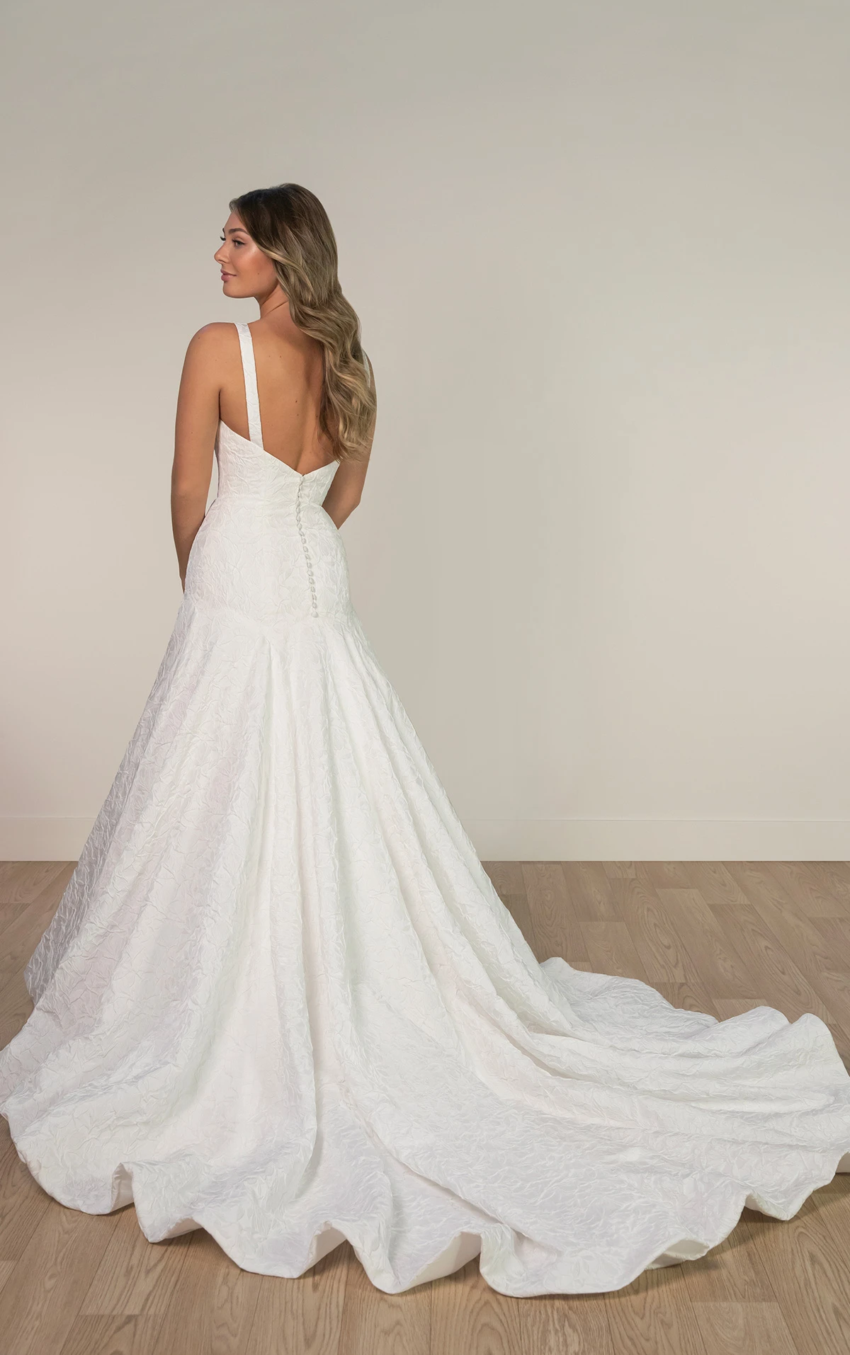 sy8202 Fit-and-Flare-Brautkleid aus Jacquard mit tiefer Taille  by Stella York