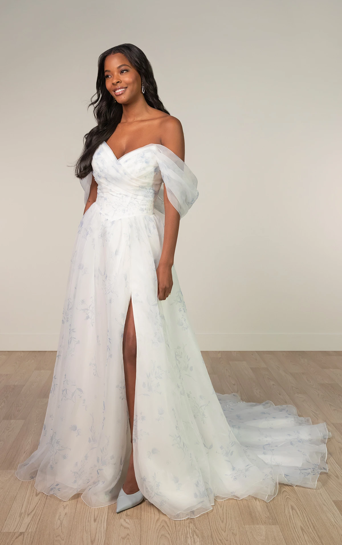 sy8215 Schulterfreies gemustertes Organza-Brautkleid mit Baskentaille  by Stella York