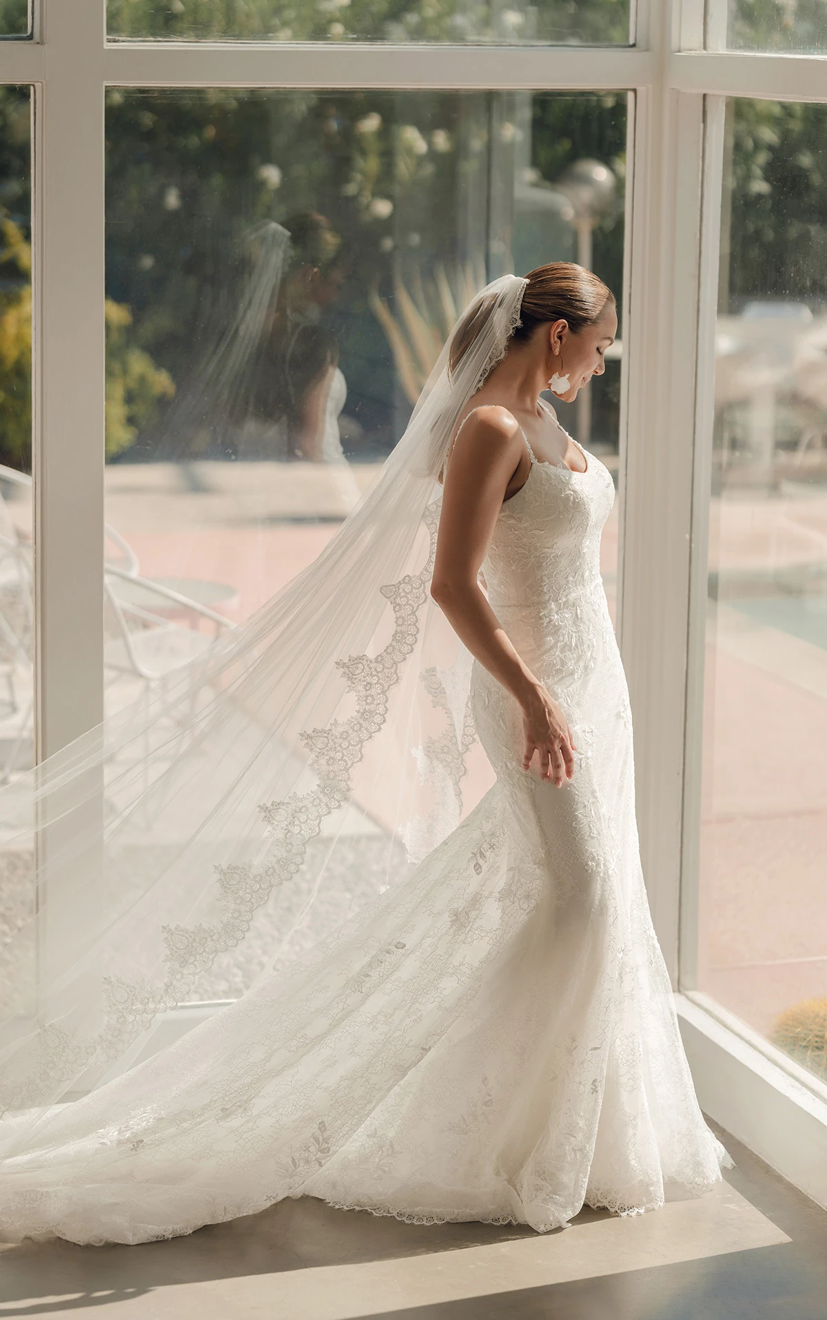 sy8237 Fit-and-Flare-Brautkleid aus floraler Spitze mit herzförmigem Ausschnitt  by Stella York