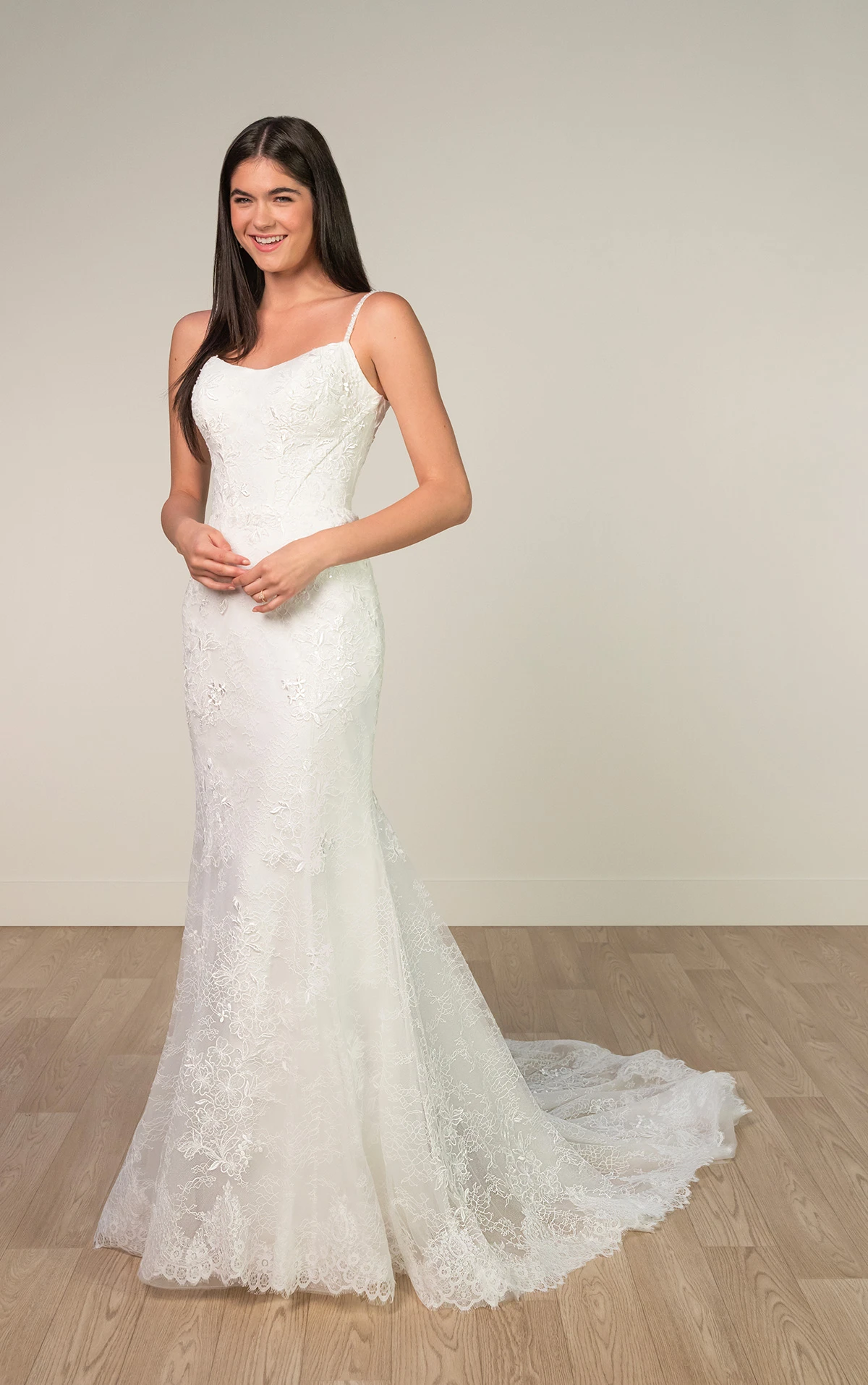 sy8237 Fit-and-Flare-Brautkleid aus floraler Spitze mit herzförmigem Ausschnitt  by Stella York