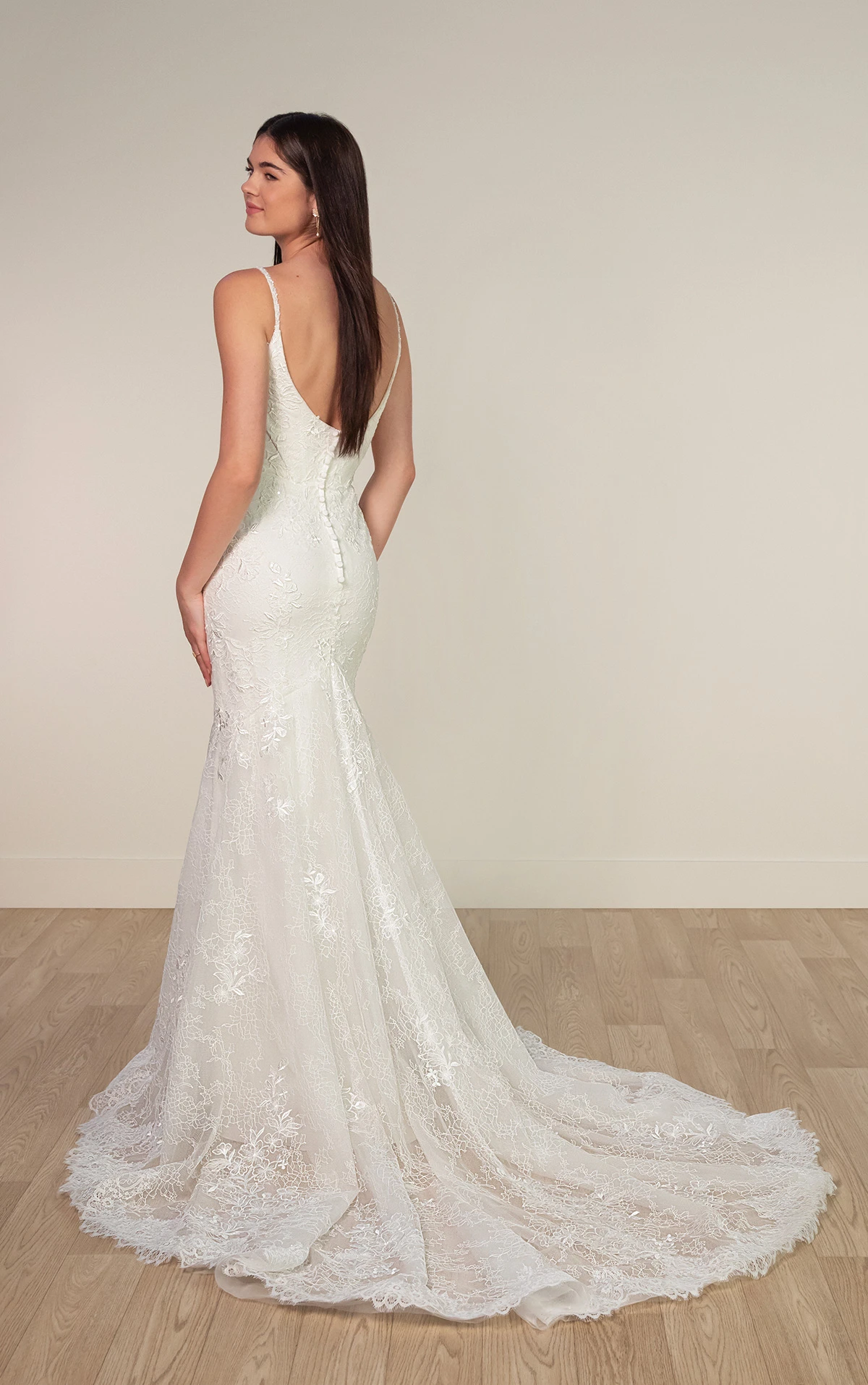 sy8237 Fit-and-Flare-Brautkleid aus floraler Spitze mit herzförmigem Ausschnitt  by Stella York