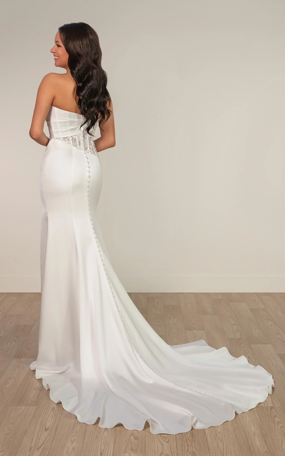 sy8248 Trägerloses Etui-Brautkleid aus Satin mit asymmetrischem Spitzenkorsett und Schlüssellochausschnitt  by Stella York