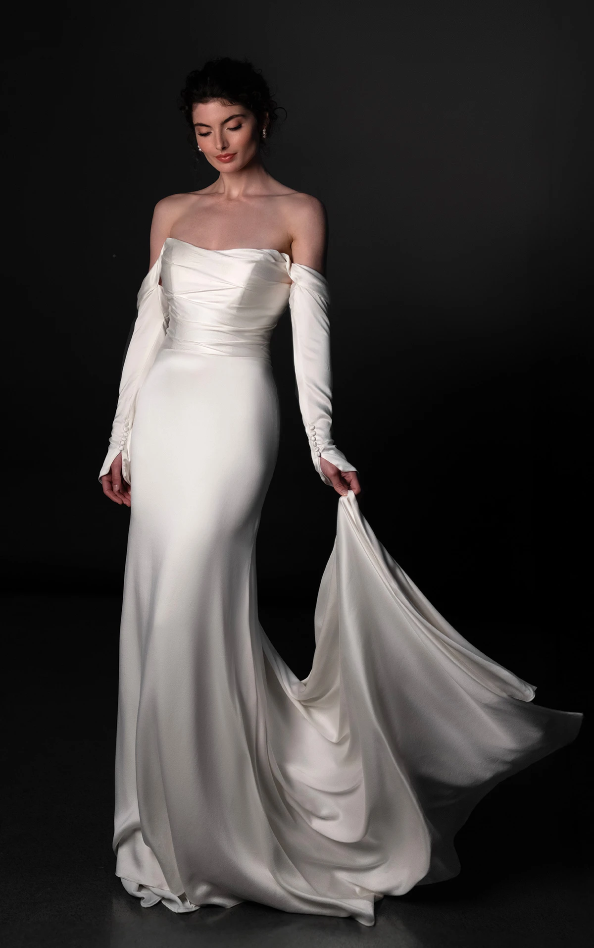 ml1997 Trägerloses Fit-and-Flare-Brautkleid mit gerafftem Oberteil  by Martina Liana