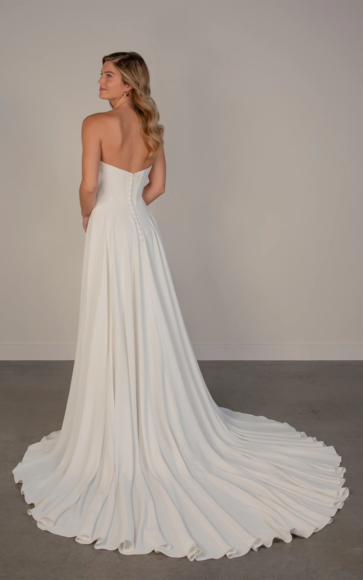 pa1363 Trägerloses A-Linien-Brautkleid aus Chiffon und Krepp  by Oxford Street