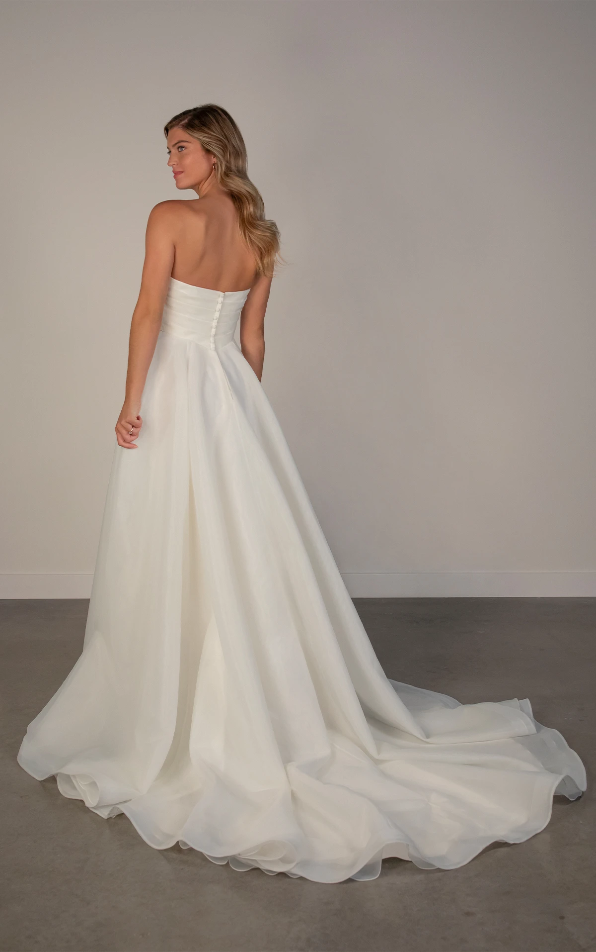 pa1370 Schulterfreies A-Linien-Brautkleid mit tiefer Taille  by Oxford Street