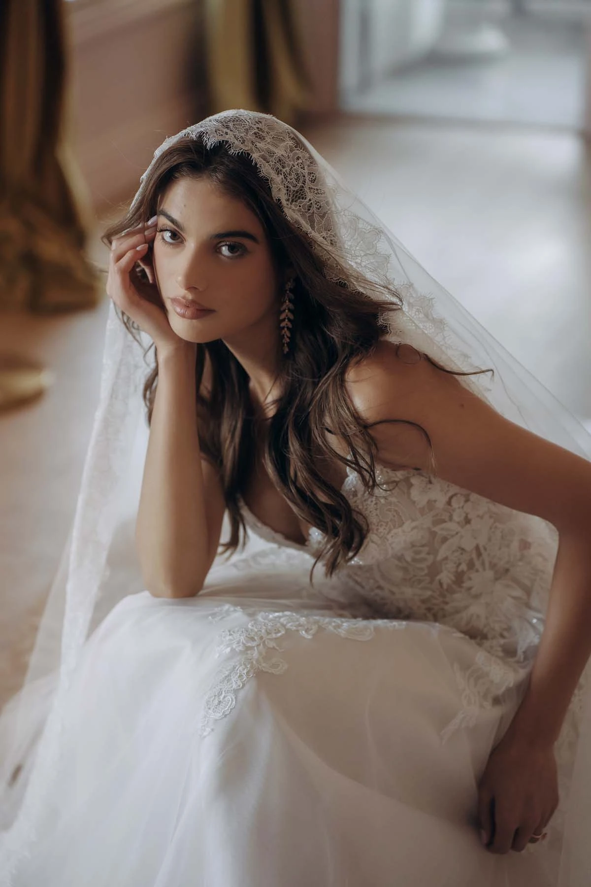sy8293 A-Linien-Brautkleid aus perlenverzierter Spitze und Tüll  by Stella York
