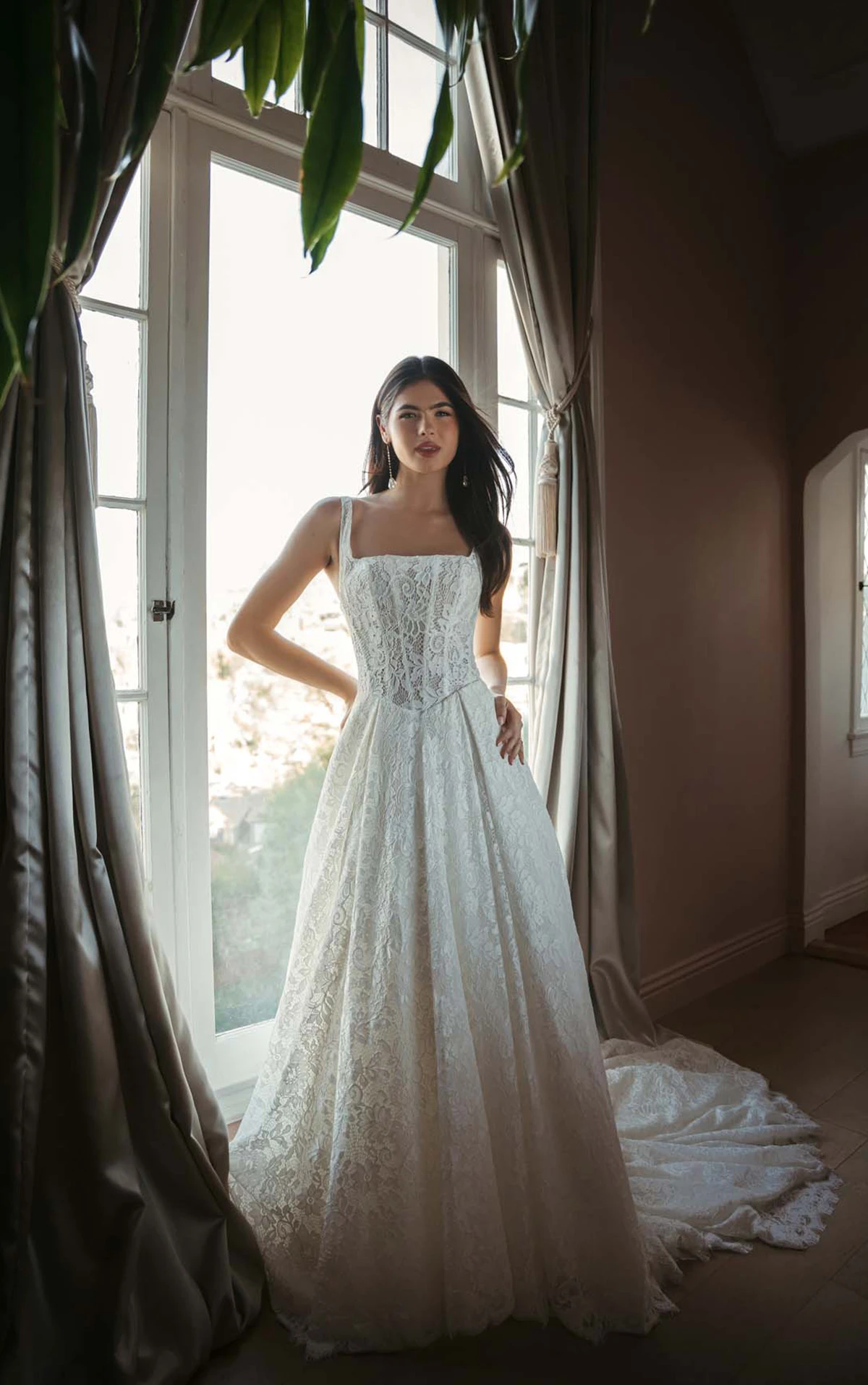 A-Linien-Brautkleid aus Allover-Spitze mit Karree-Ausschnitt und Korsettoberteil, SY8344, byStella York