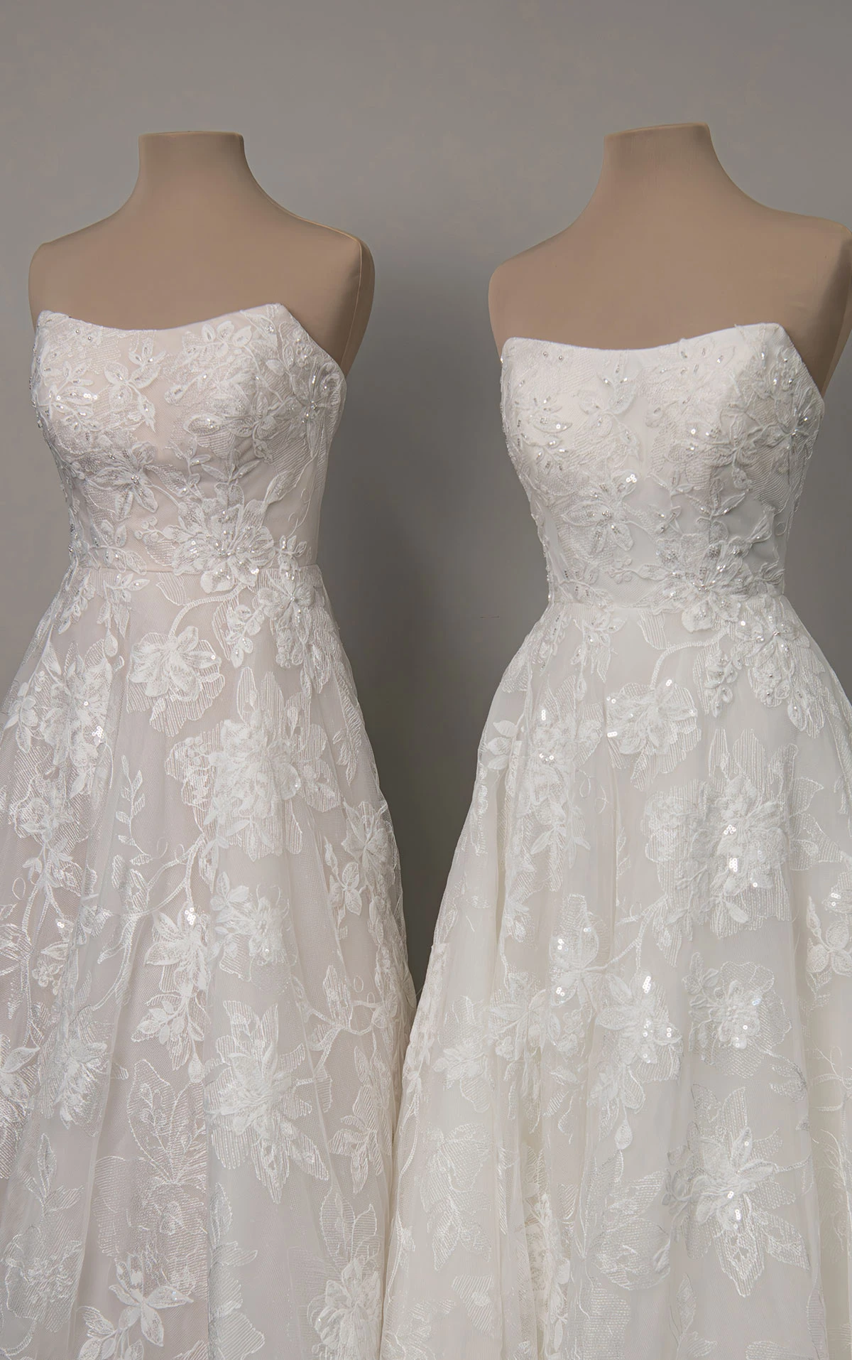 d4571 Funkelndes trägerloses A-Linien-Brautkleid mit verspielter floraler Gestaltung  by Essense of Australia