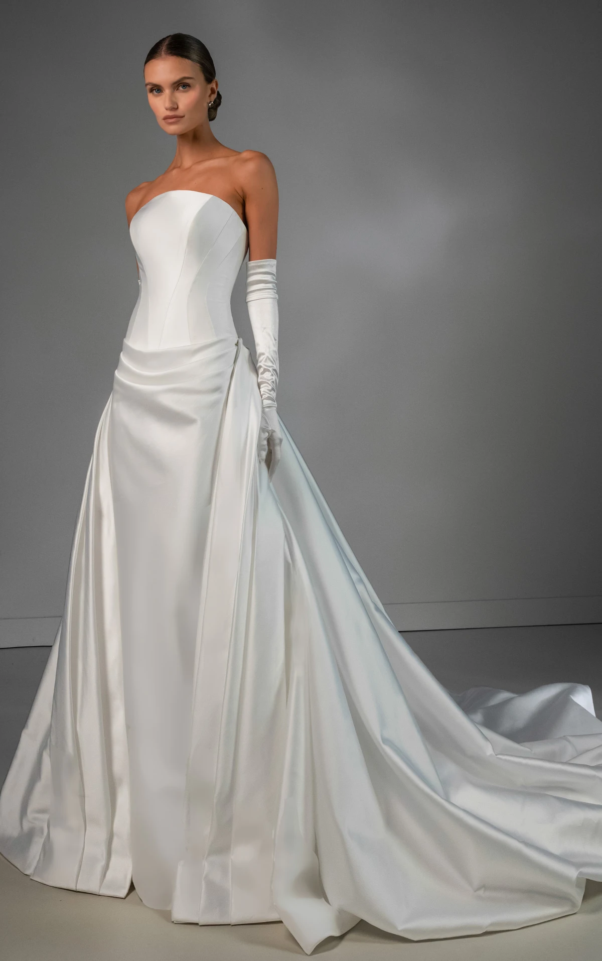 le1460 Strapless Duchesse Silk Satin Column Wedding Gown with Detachable Overskirt by Martina Liana Luxe