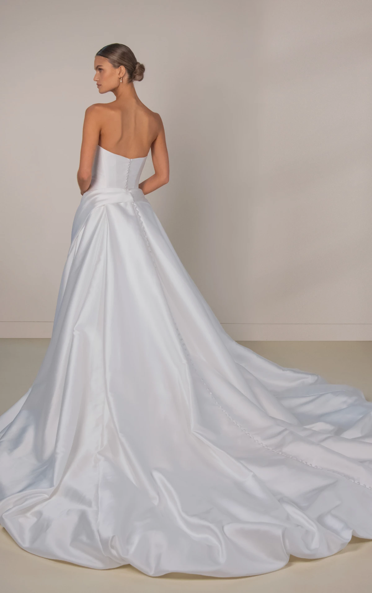 le1460 Strapless Duchesse Silk Satin Column Wedding Gown with Detachable Overskirt by Martina Liana Luxe