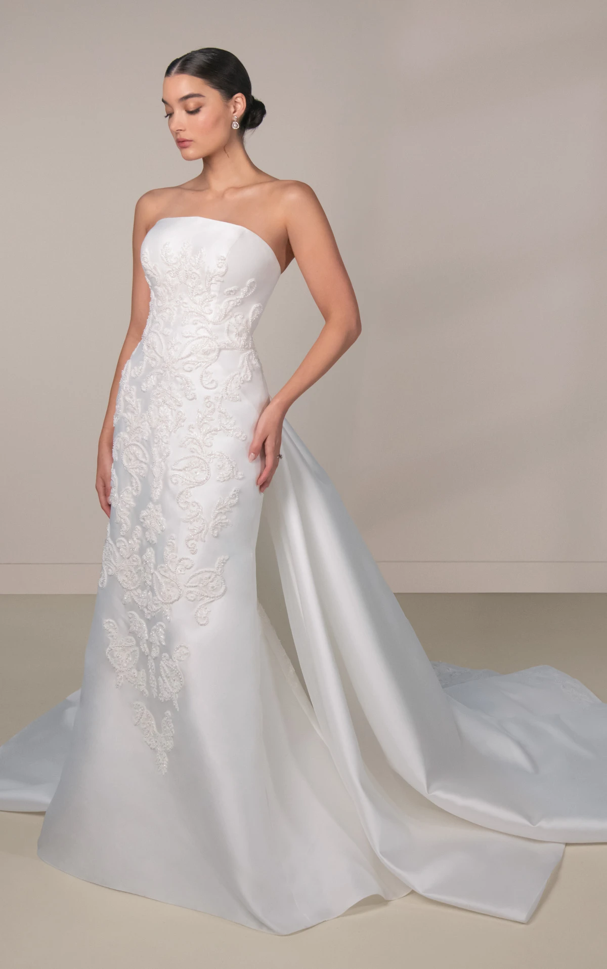 le1487 Strapless Lace and Silk Zibeline Column Wedding Gown with Detachable Train by Martina Liana Luxe