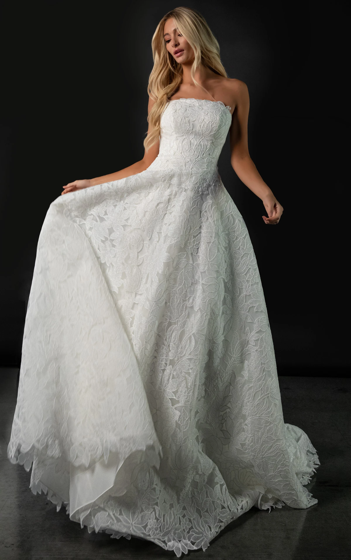 ml2060 Schulterfreies A-Linien-Brautkleid aus Spitze mit abnehmbarem Schal  by Martina Liana