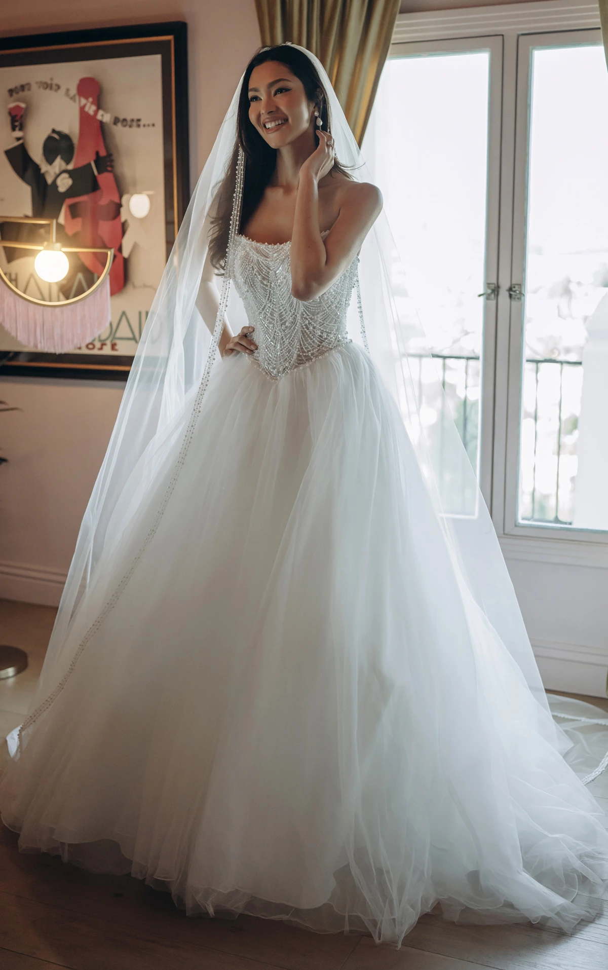 Trägerloses Ball-Brautkleid mit perlenbesetztem Korsettoberteil und üppigem Tüllrock, SY8312, byStella York