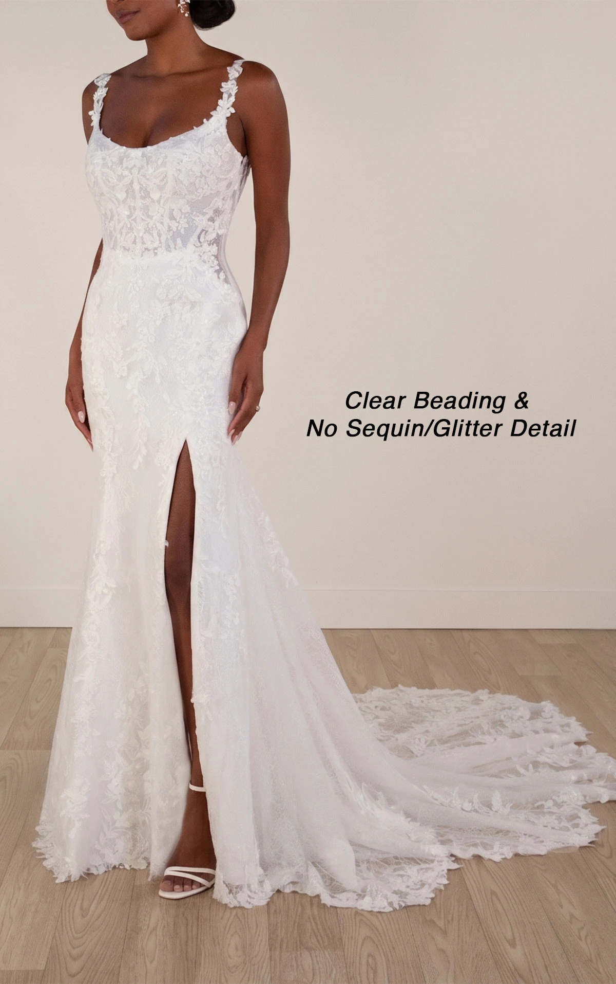 7941 Umwerfendes Fit-and-Flare Hochzeitskleid mit Rundhalsausschnitt und Spaghetti-Trägern  by Stella York
