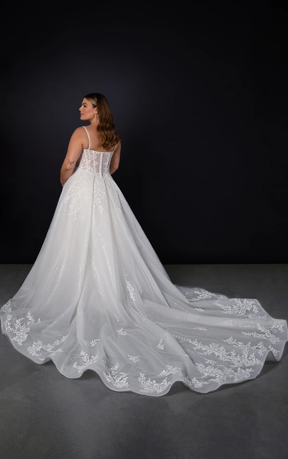 ml1833 Romantisches Prinzessinnen-Brautkleid  in A-Linie aus Spitze und Glitzertüll  by Martina Liana