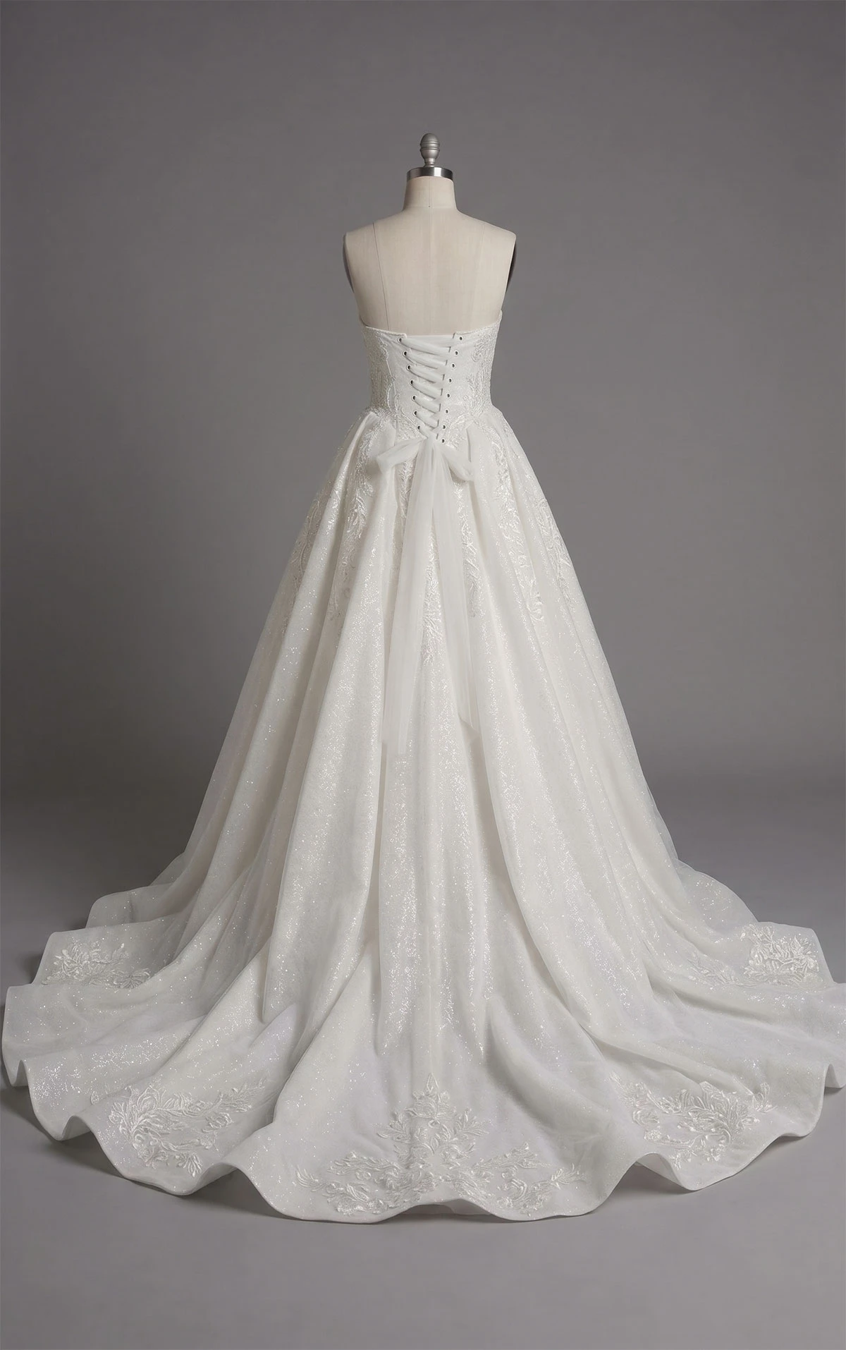 ml1903 Ball-Brautkleid im Prinzessinnenstil mit funkelndem Tüll und Herzausschnitt  by Martina Liana