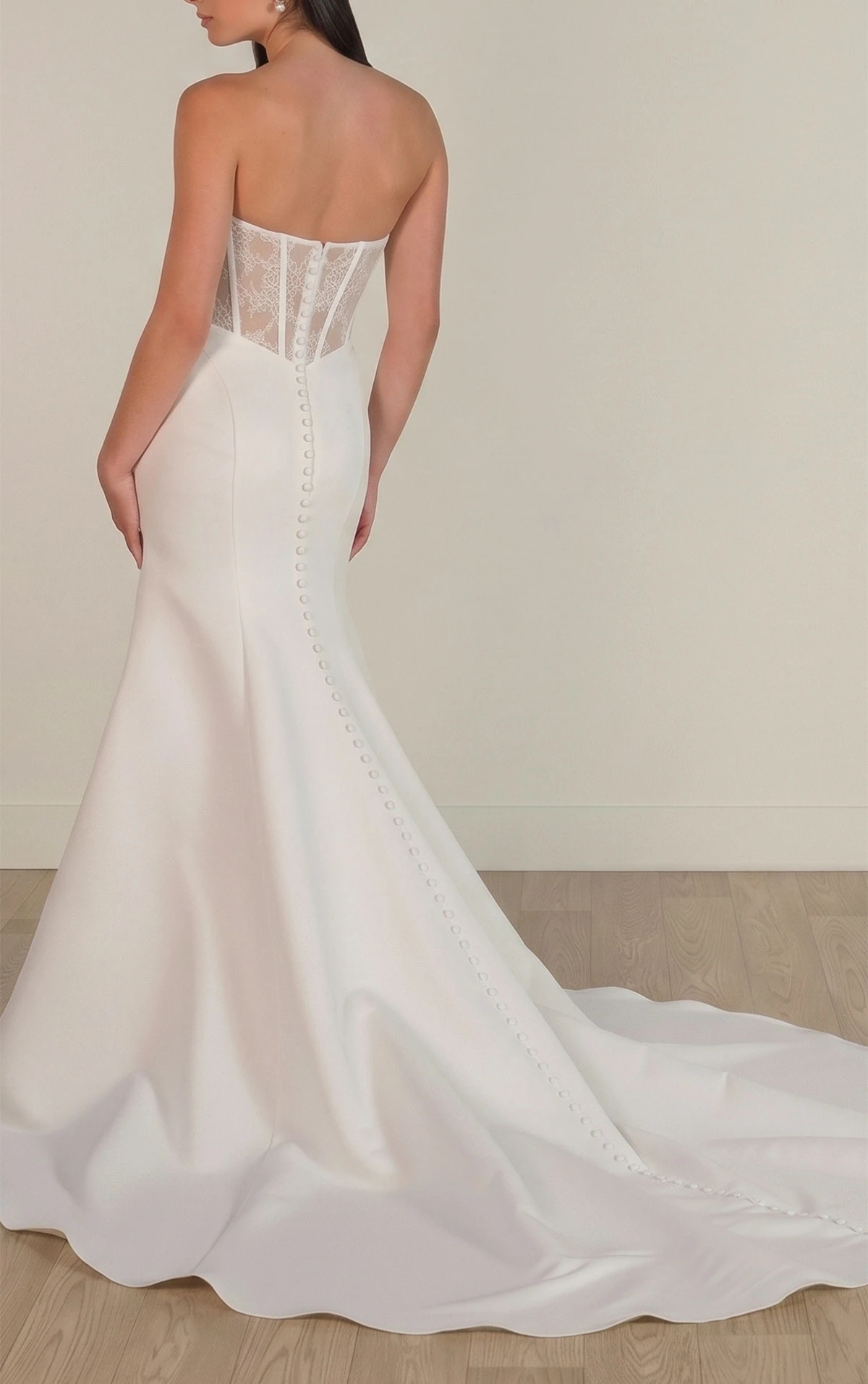 sy8081 Schlichtes enganliegendes trägerloses Brautkleid mit modernen seitlichen Ausschnitten  by Stella York